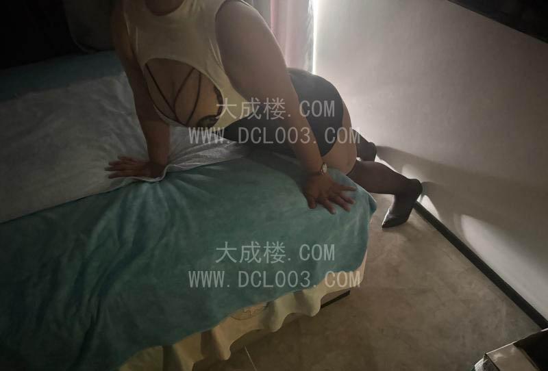 白云欧美bbw大屁股