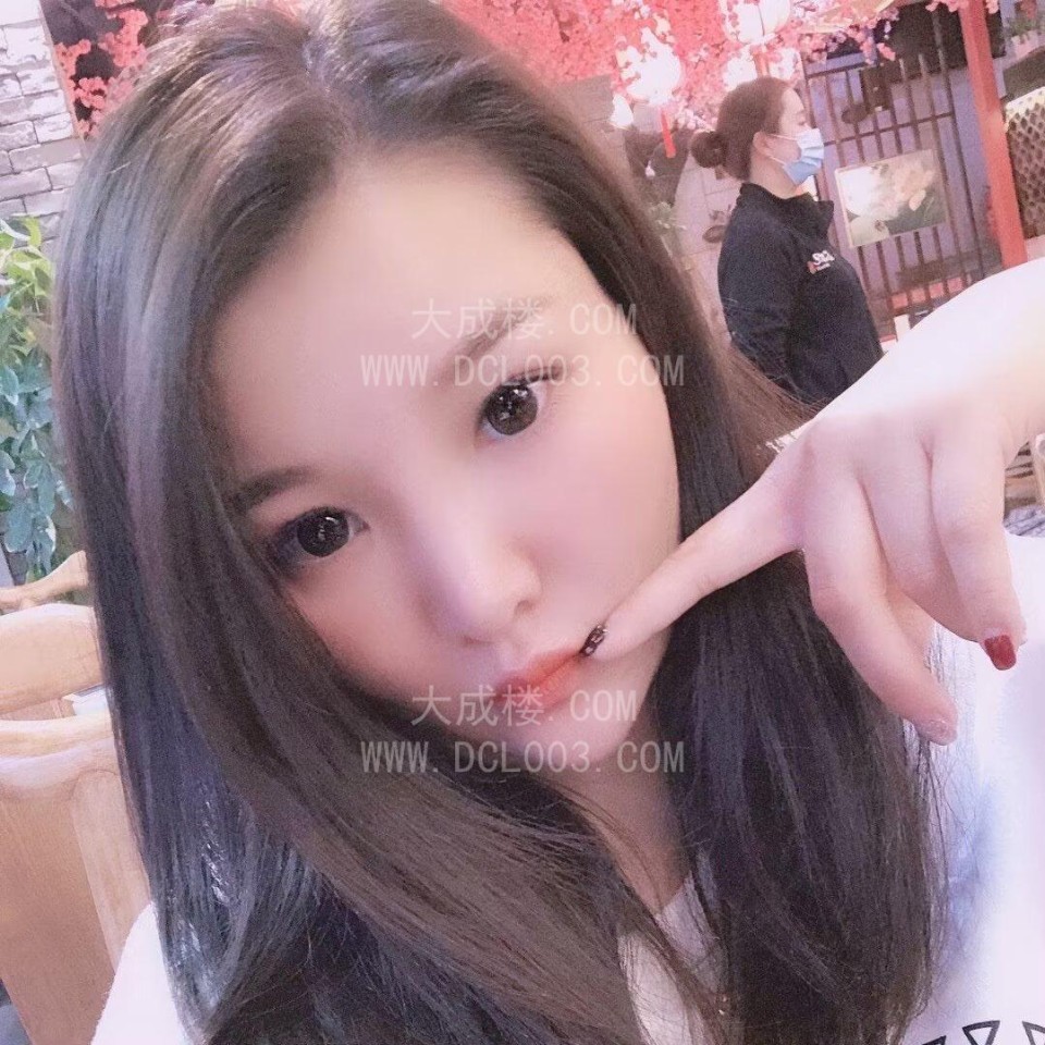 长宁妩媚淫荡桃子美甲师