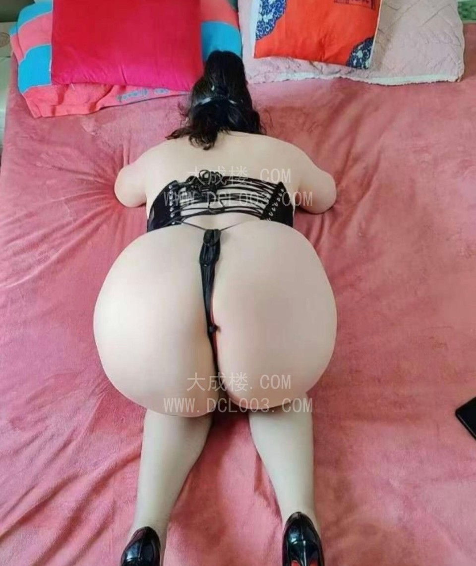 杭州丰乳肥臀三通骚货
