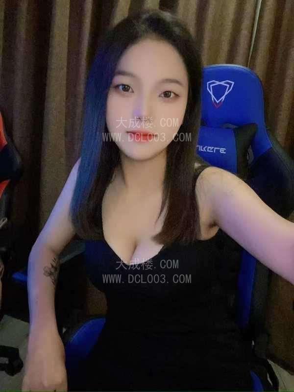 天河大胸丰满嫩妹七七