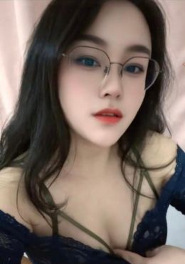 浦东吊钟乳眼镜妹