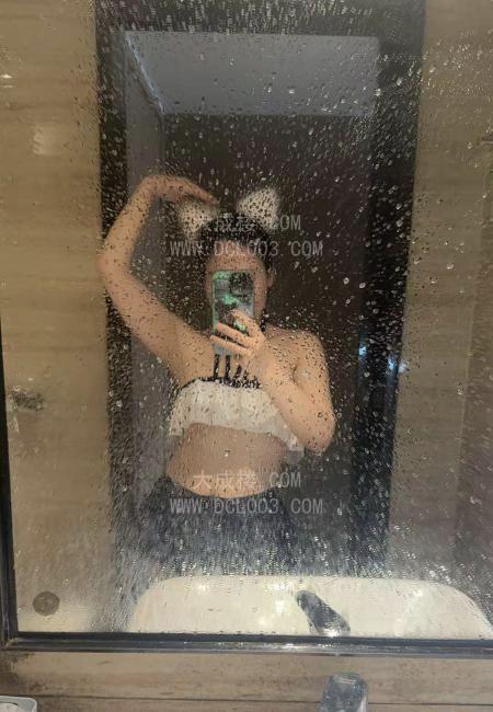双飞姐妹花可可