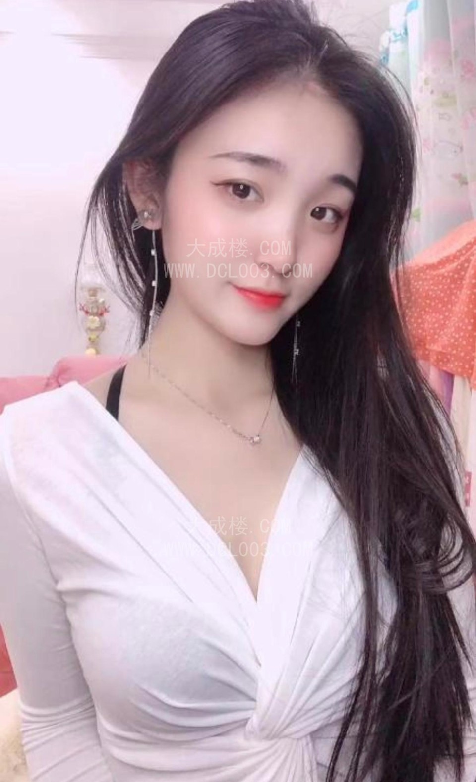 郑州粉穴萌妹