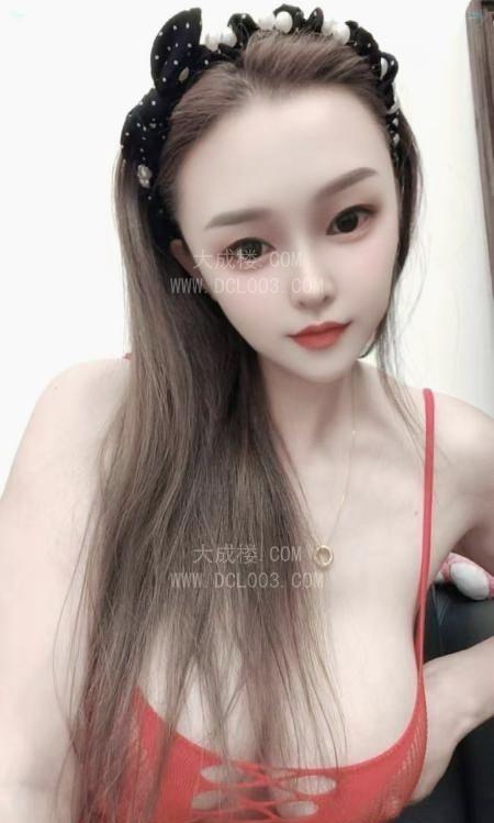 龙华E奶大波丹妮