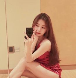南昌一个过年不休息的美女