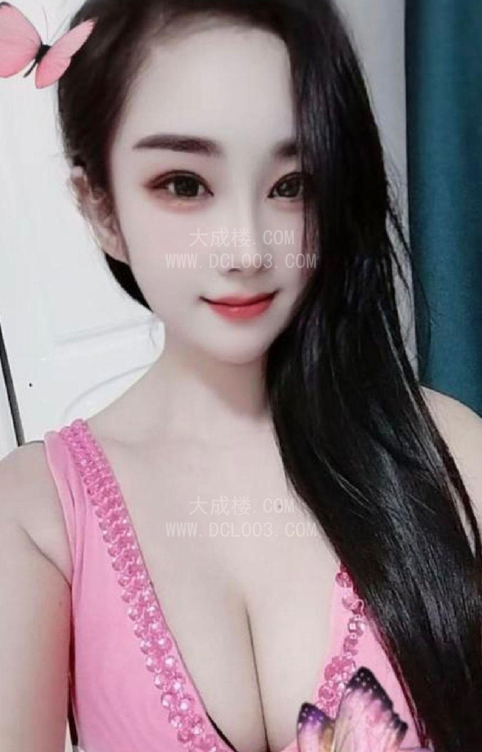 前凸后翘的乐宝