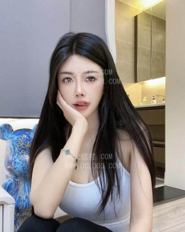 天然大胸颜值老师