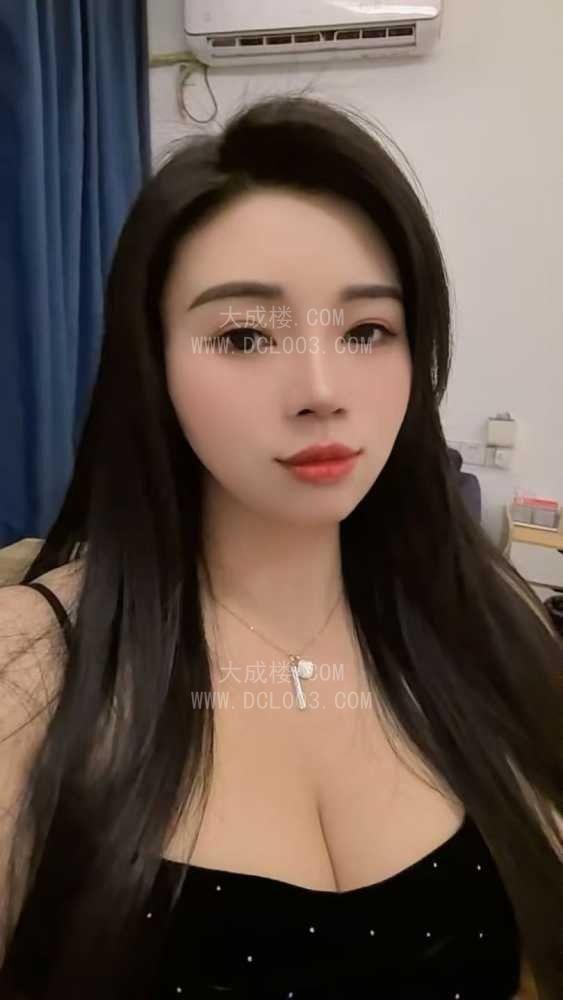 白云大胸妹巧巧